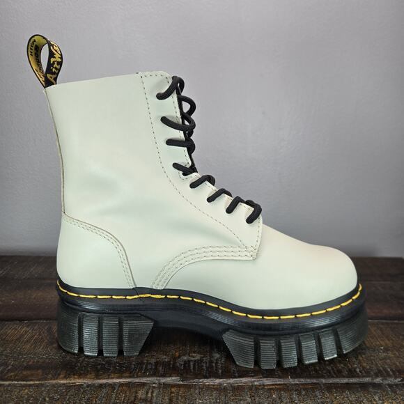 NEW Dr Martens Audrick 8 Eye Boot Womens Size 7 Lace Up Platform Boots Gray - Picture 8 of 12